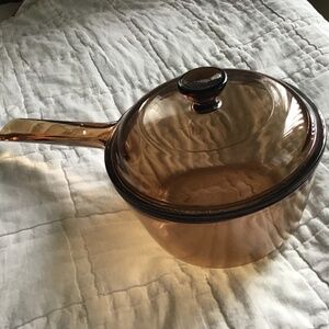 VINTAGE VISIONS BY CORNING AMBER BROWN TEMPERED GLASS ONE LITER LIDDED SAUCEPAN